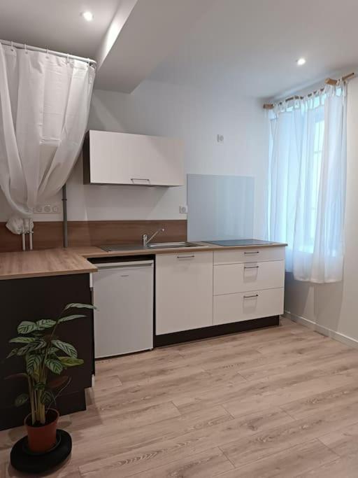 T2 Ultra Cosy En Hypercentre Apartment Тарар Екстериор снимка